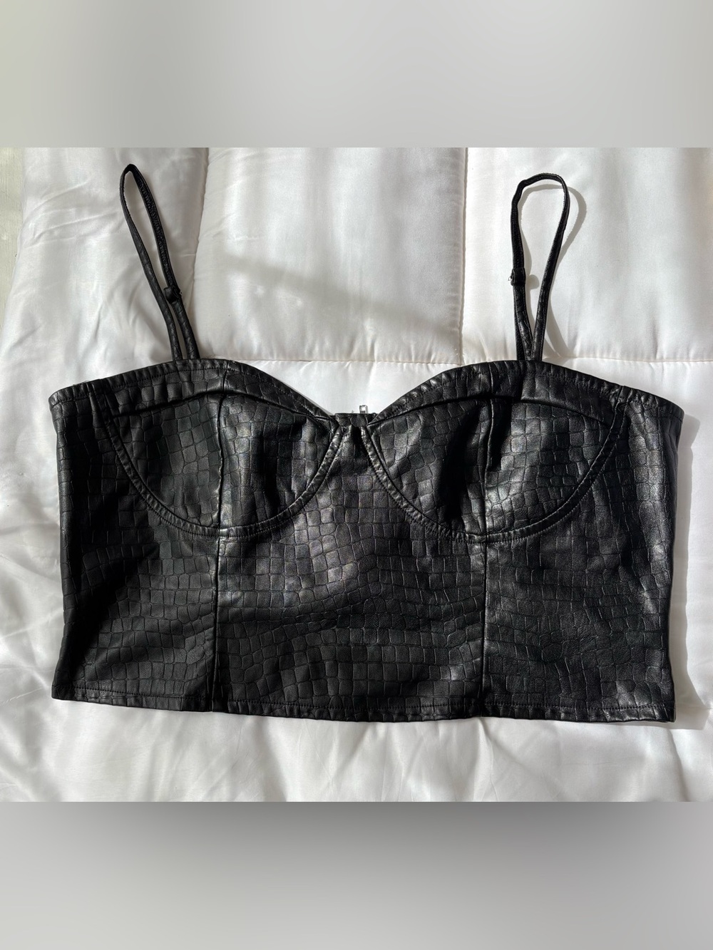 Pretty Little Thing Women’s Black Croc  Faux Leather Corset Cropped Top Size 14.